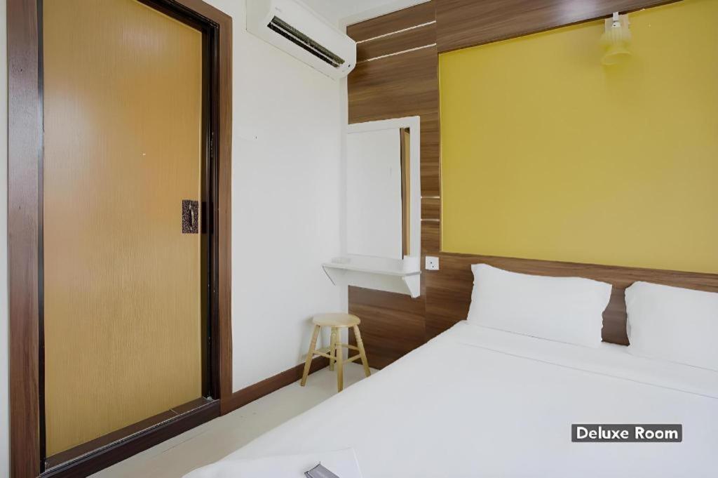 Golden Night Hotel Subang Jaya Exterior foto