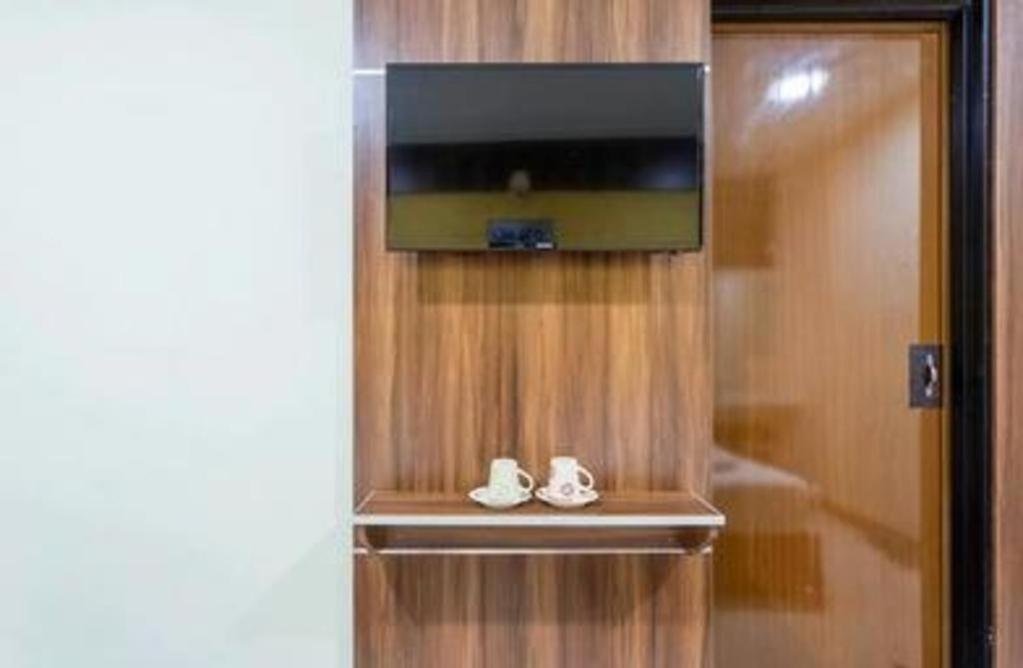 Golden Night Hotel Subang Jaya Exterior foto