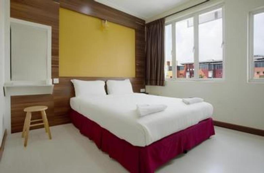 Golden Night Hotel Subang Jaya Exterior foto