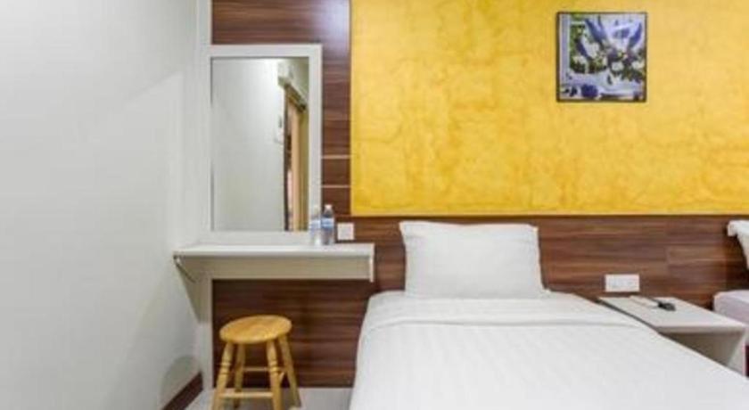 Golden Night Hotel Subang Jaya Exterior foto