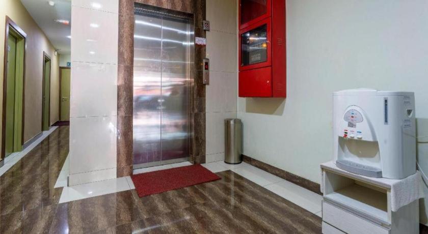 Golden Night Hotel Subang Jaya Exterior foto