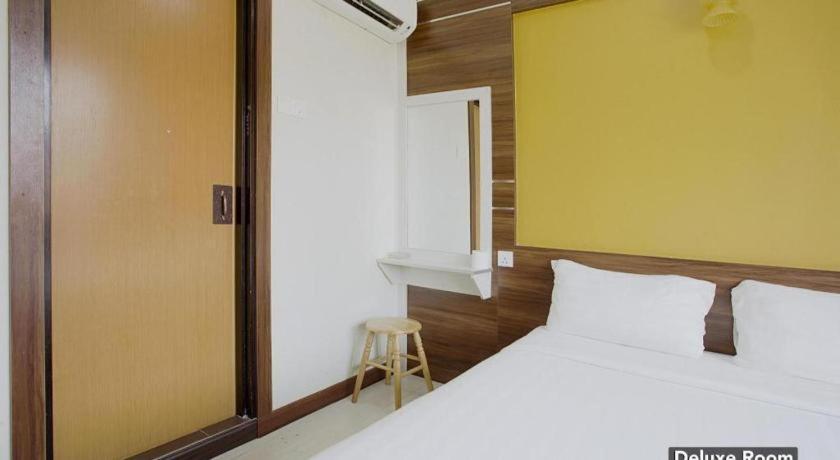 Golden Night Hotel Subang Jaya Exterior foto
