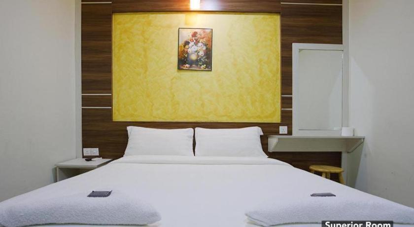 Golden Night Hotel Subang Jaya Exterior foto